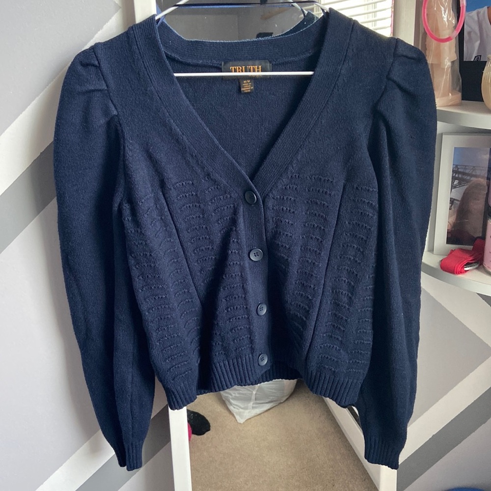 TRUTH by REPUBLIC Medium Navy blue button-up sweater